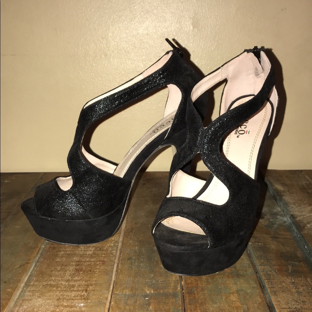 PERFECT CONDITION Bucco Black Sparkle Heel 7.5